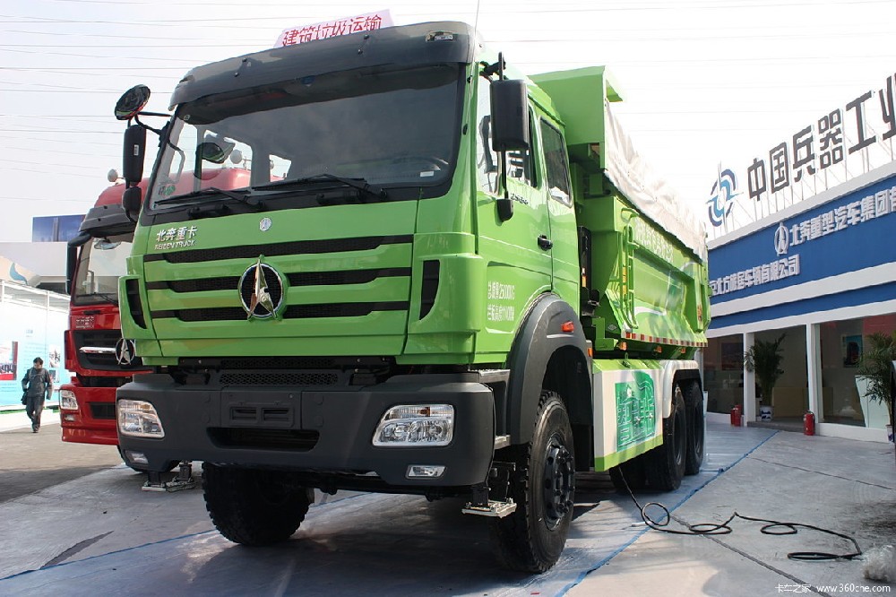 6X4 5.6米自卸车 渣土车
